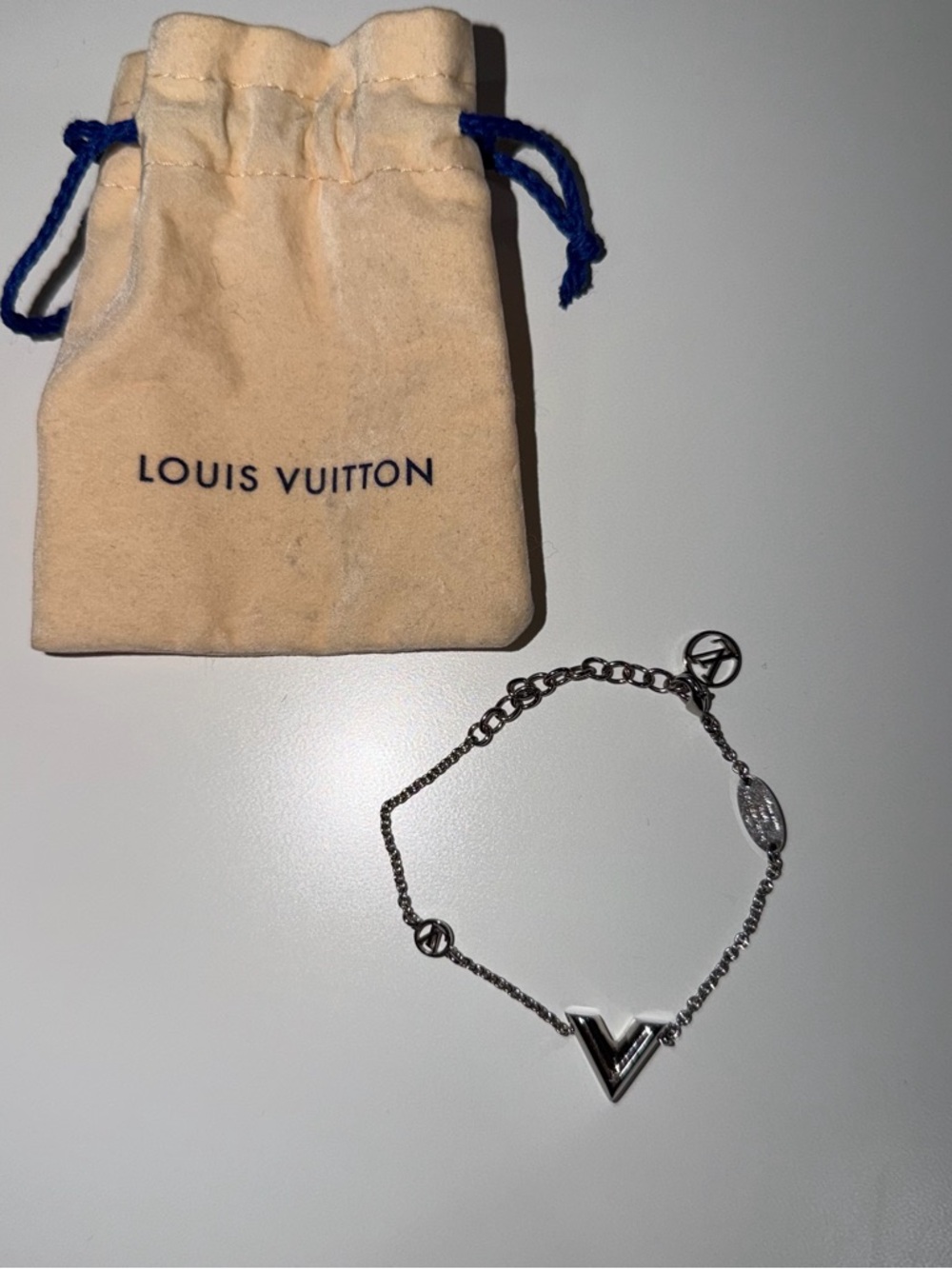 Louis Vuitton Silver Essential V Bracelet